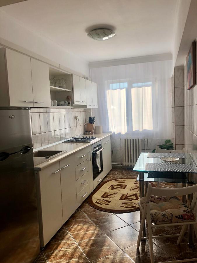 Ana-Maria Home Ramnicu Valcea Exterior photo